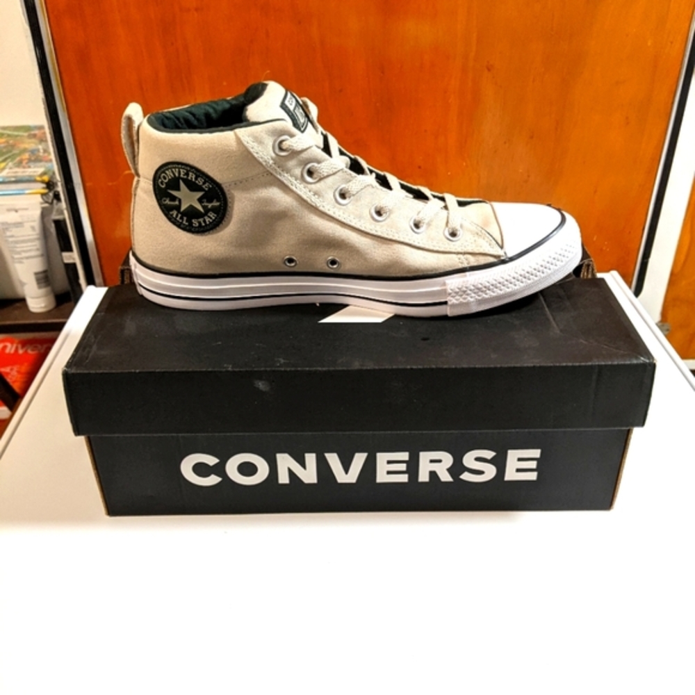 Converse Chuck Taylors Street Mid